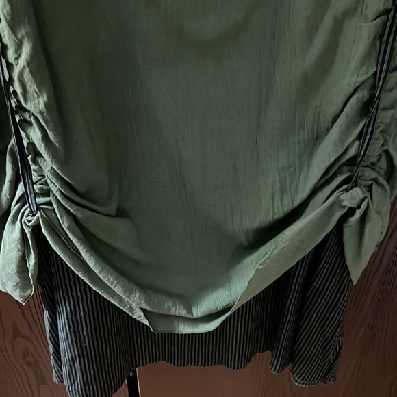 Avatar olive green long dress with black/ dark green underlay. Size S/M NWT - Picture 11 of 15